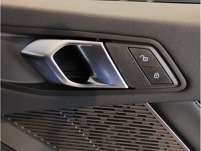 BMW 1SERIES 2025 Image 31