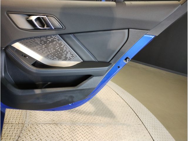 BMW 1SERIES 2025 Image 31