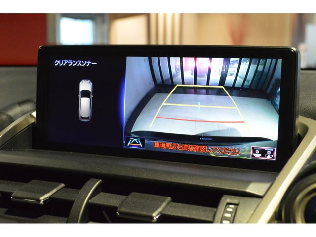 TOYOTA LEXUS NX300H 2019 Image 31