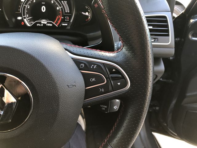 RENAULT MEGANE HATCH 2019 Image 31