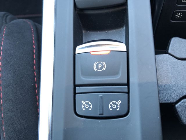 RENAULT MEGANE HATCH 2019 Image 31