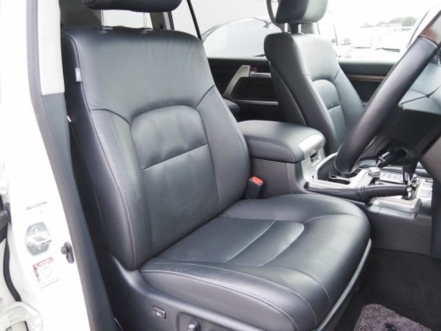 TOYOTA LANDCRUISER WAGON 2018 Image 31