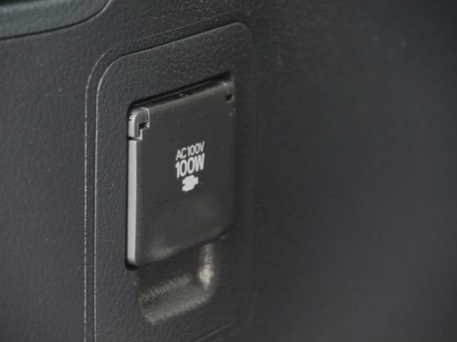 TOYOTA LANDCRUISER WAGON 2018 Image 31