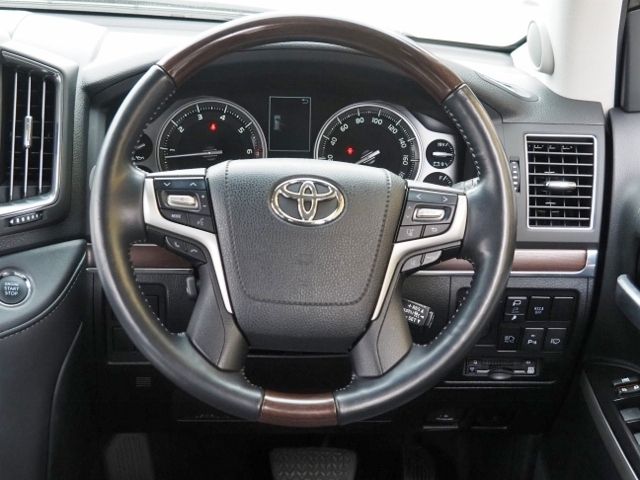 TOYOTA LANDCRUISER WAGON 2018 Image 31