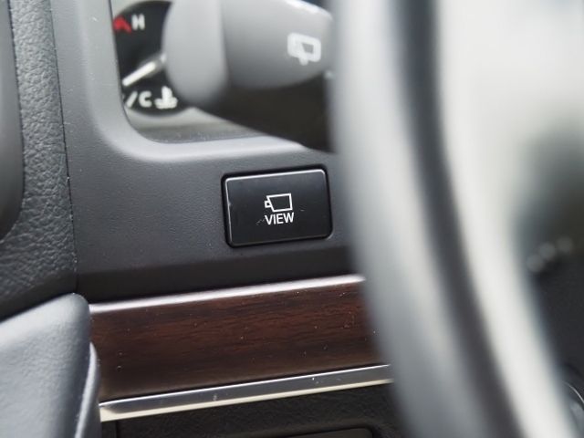 TOYOTA LANDCRUISER WAGON 2018 Image 31