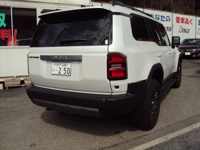 TOYOTA LANDCRUISER 250 2025 Image 31
