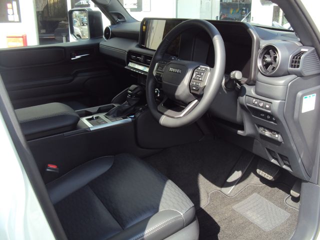 TOYOTA LANDCRUISER 250 2025 Image 31