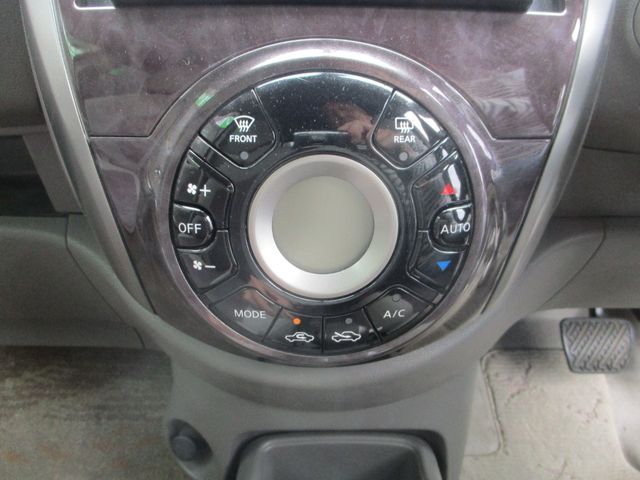 NISSAN MARCH 2015 Image 31