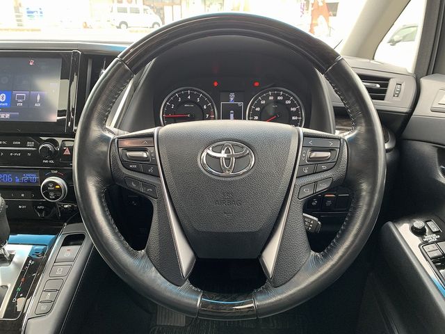 TOYOTA VELLFIRE 2017 Image 31