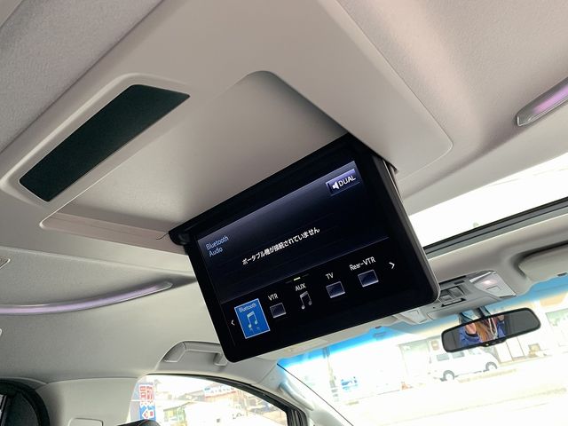 TOYOTA VELLFIRE 2017 Image 31