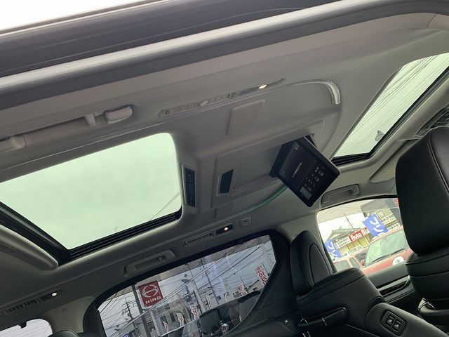 TOYOTA VELLFIRE 2017 Image 31