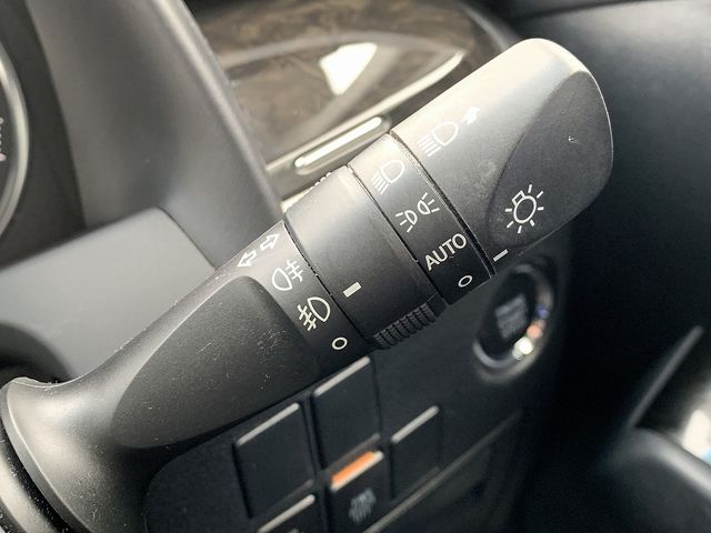 TOYOTA VELLFIRE 2017 Image 31