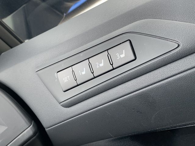 TOYOTA VELLFIRE 2017 Image 31