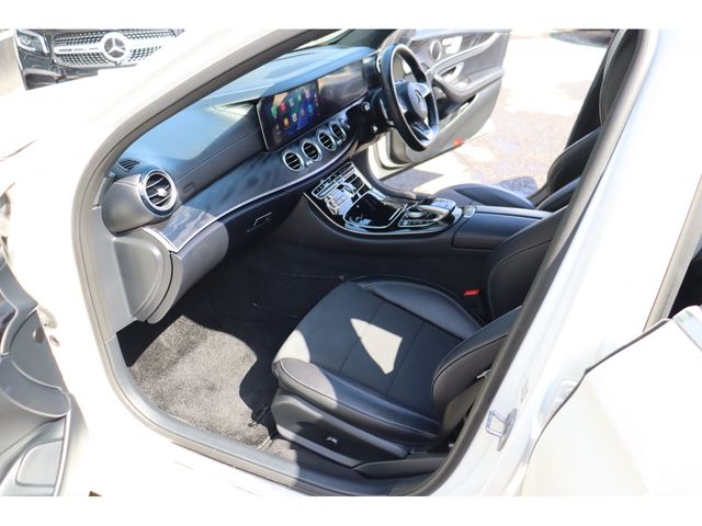 MERCEDES BENZ E CLAS 2017 Image 31