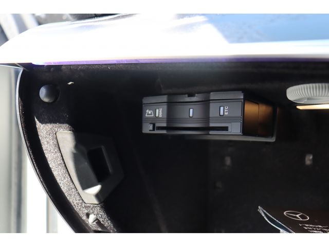 MERCEDES BENZ E CLAS 2017 Image 31