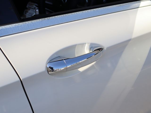 MERCEDES BENZ E CLAS 2017 Image 31