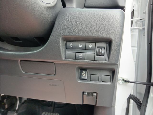 NISSAN ROOX 2025 Image 31