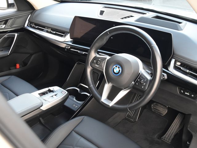 BMW IX1 2024 Image 31