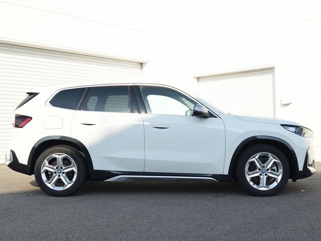 BMW IX1 2024 Image 31