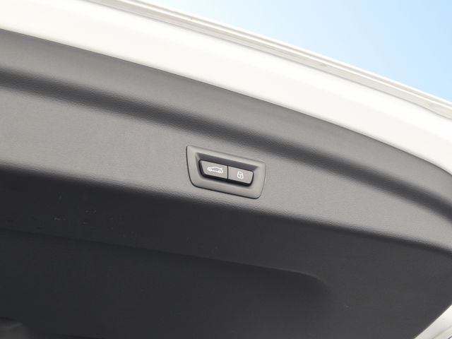 BMW IX1 2024 Image 31