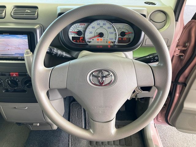 TOYOTA PIXIS SPACE 2014 Image 31