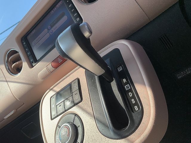 DAIHATSU MIRA COCOA 2017 Image 31