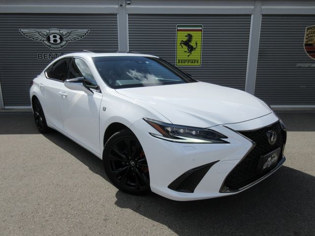 TOYOTA LEXUS ES300H 2023 Image 31