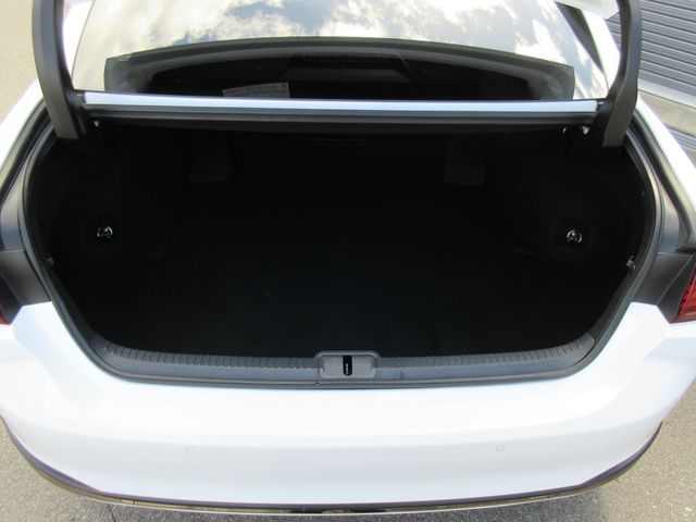 TOYOTA LEXUS ES300H 2023 Image 31