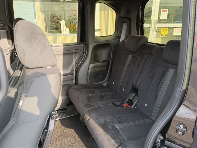 HONDA N BOX CUSTOM 2022 Image 31