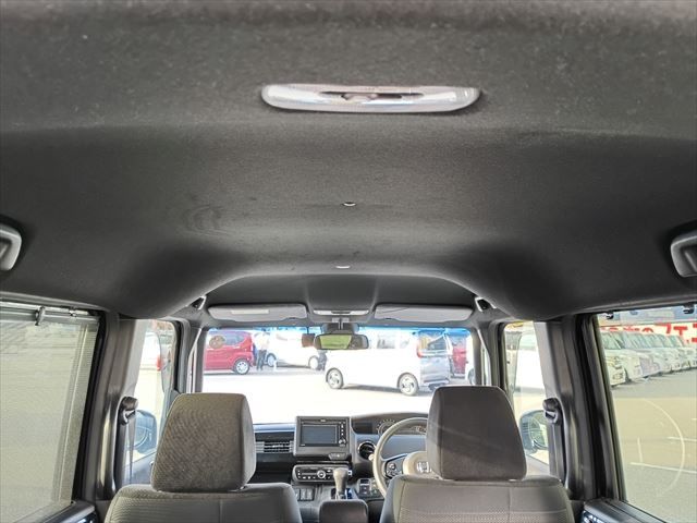 HONDA N BOX CUSTOM 2022 Image 31