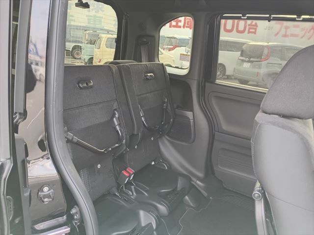 HONDA N BOX CUSTOM 2022 Image 31