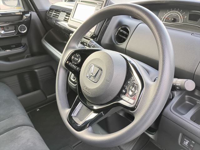 HONDA N BOX CUSTOM 2022 Image 31