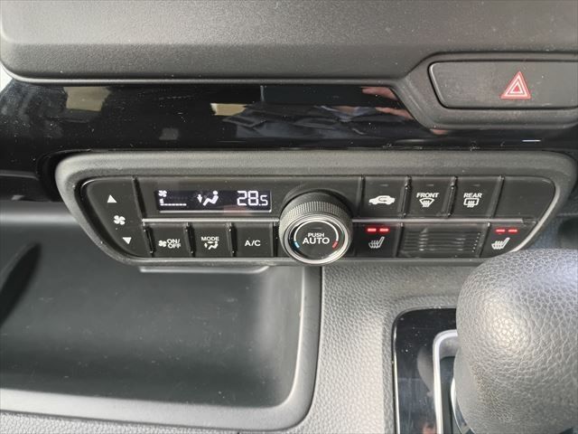 HONDA N BOX CUSTOM 2022 Image 31