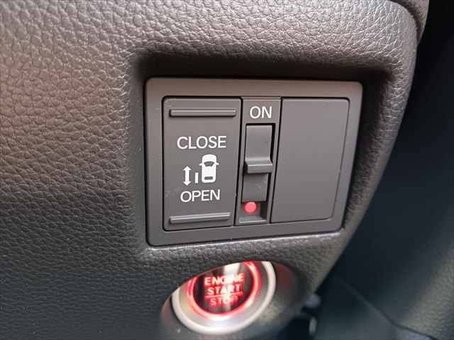 HONDA N BOX CUSTOM 2022 Image 31