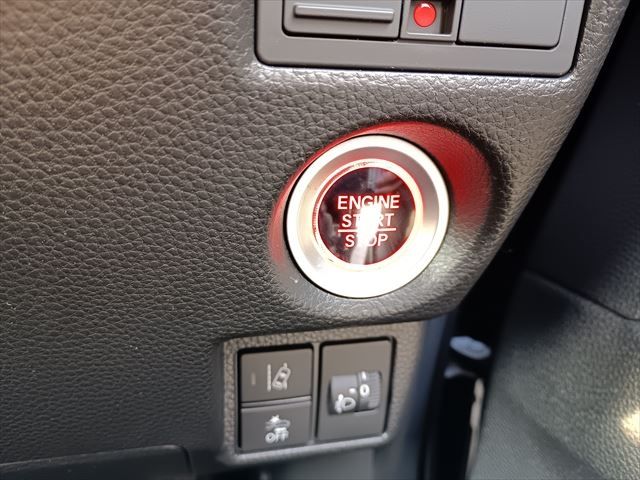 HONDA N BOX CUSTOM 2022 Image 31