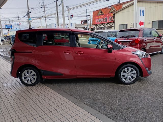 TOYOTA SIENTA 2015 Image 31