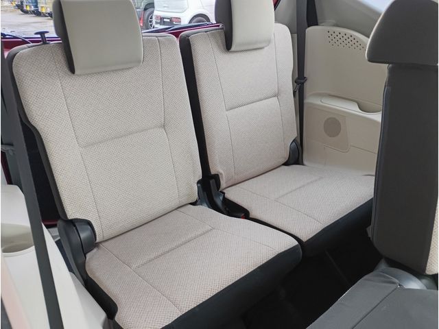 TOYOTA SIENTA 2015 Image 31