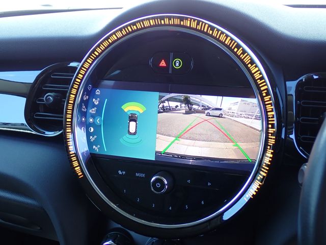 BMW MINI COOPER SD 5DOOR 2021 Image 31