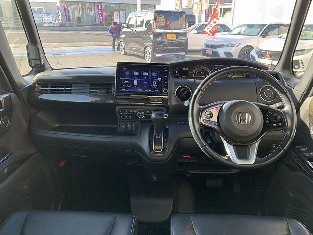 HONDA N BOX CUSTOM 2017 Image 31