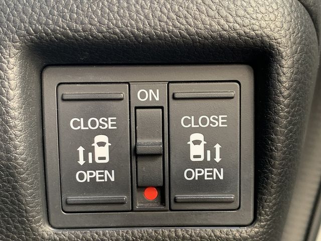 HONDA N BOX CUSTOM 2017 Image 31