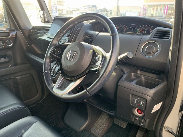 HONDA N BOX CUSTOM 2017 Image 31