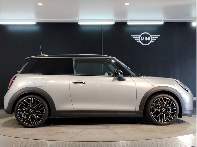 BMW MINI COOPER 2025 Image 31