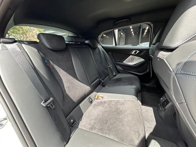 BMW 1SERIES 2025 Image 31