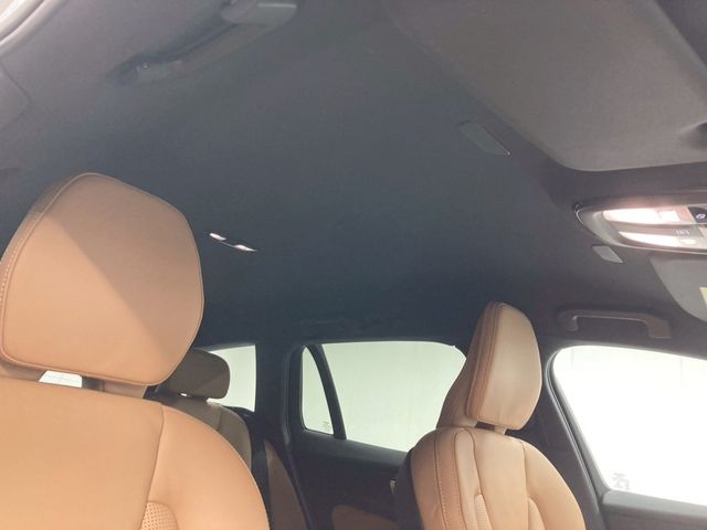 VOLVO V60 CROSS COUN 2023 Image 31