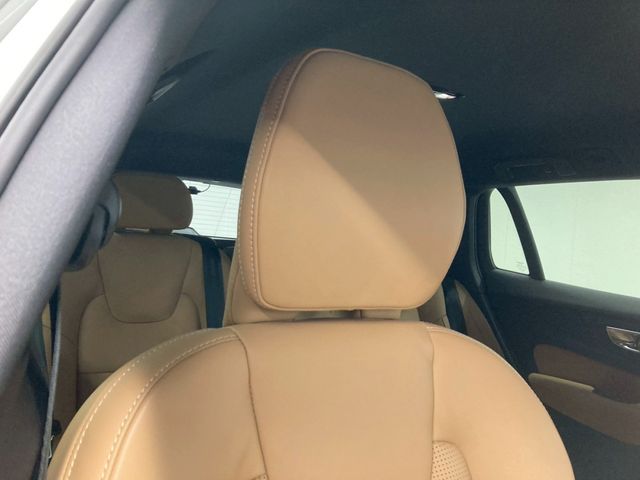 VOLVO V60 CROSS COUN 2023 Image 31