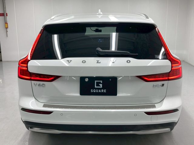VOLVO V60 CROSS COUN 2023 Image 31