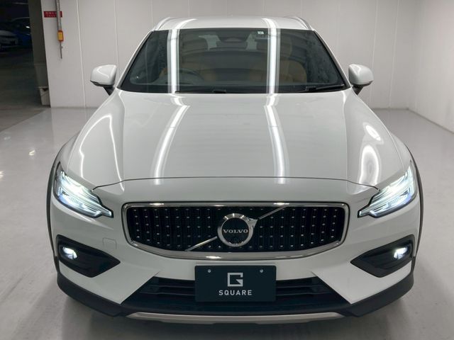 VOLVO V60 CROSS COUN 2023 Image 31