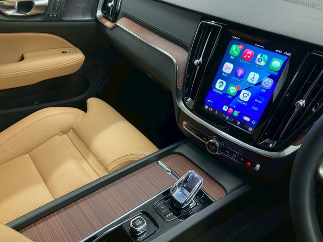 VOLVO V60 CROSS COUN 2023 Image 31