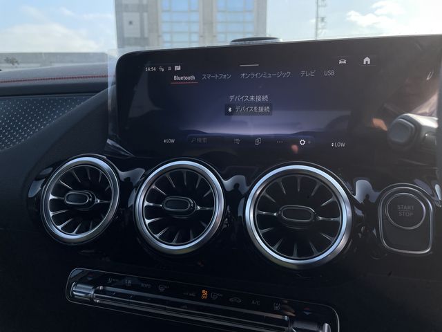 MERCEDES BENZ EQA 2025 Image 31