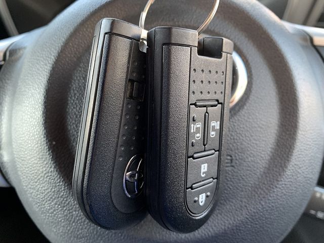 TOYOTA TANK 2017 Image 31